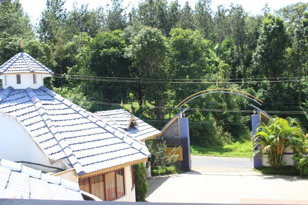 Wayanad Gate Resort Mananthavady Luaran gambar