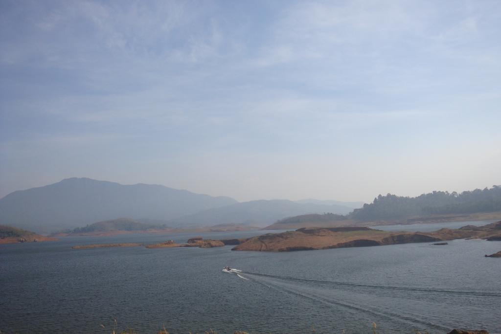 Wayanad Gate Resort Mananthavady Luaran gambar